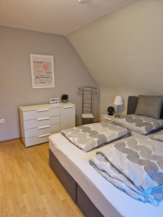 Ruhrpottbude - Private Ferienwohnung Im Herzen Des Ruhrgebiets Бохум Экстерьер фото